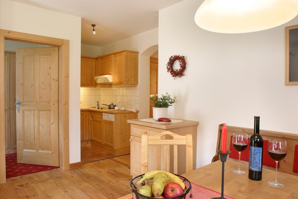 Neuhaushof Apartman Hollersbach im Pinzgau Szoba fotó