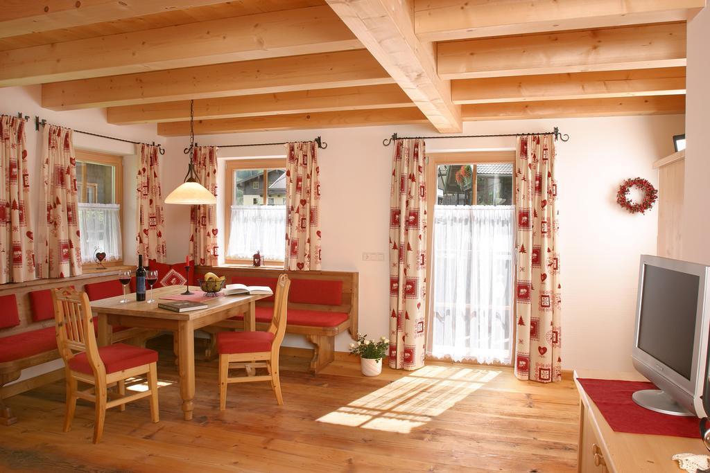 Neuhaushof Apartman Hollersbach im Pinzgau Szoba fotó